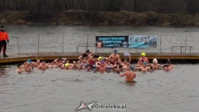 Ostrołęckie Morsy biły Rekord Guinnessa [13.12.2015] - zdjęcie #29 - eOstroleka.pl