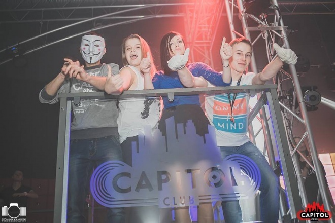 Noc Wariatów z Niną Suerte w Clubie Capitol Sypniewo [13.12.2015] - zdjęcie #61 - eOstroleka.pl