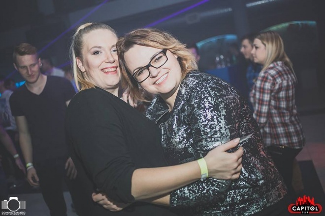 Noc Wariatów z Niną Suerte w Clubie Capitol Sypniewo [13.12.2015] - zdjęcie #1 - eOstroleka.pl