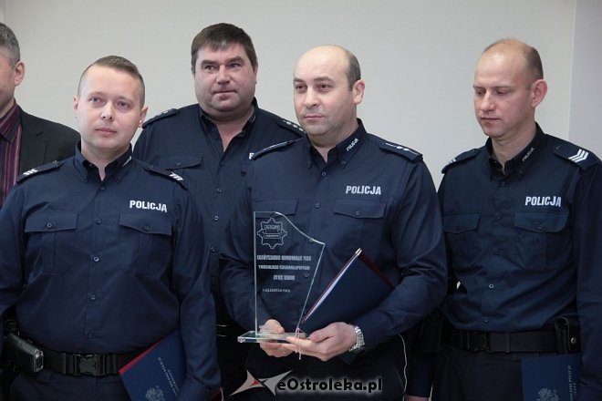 Asp. Sławomir Subczyński „Najpopularniejszym Dzielnicowym Roku” [14.12.2015] - zdjęcie #10 - eOstroleka.pl