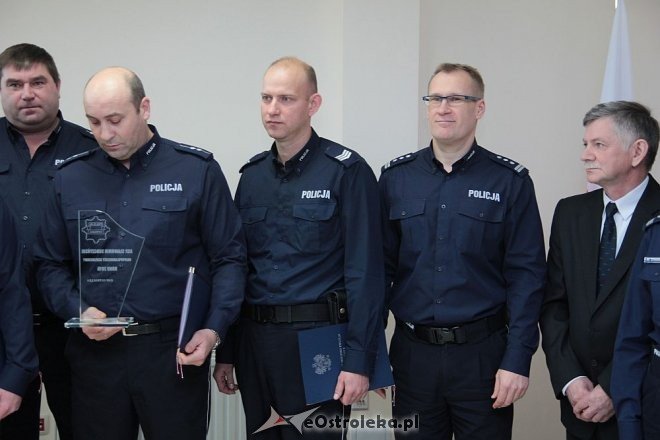 Asp. Sławomir Subczyński „Najpopularniejszym Dzielnicowym Roku” [14.12.2015] - zdjęcie #8 - eOstroleka.pl