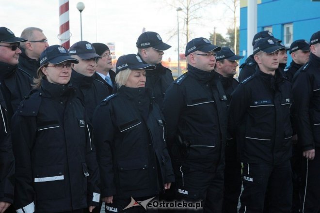 Cztery nowe radiowozy dla ostrołęckiej policji [14.12.2015] - zdjęcie #14 - eOstroleka.pl