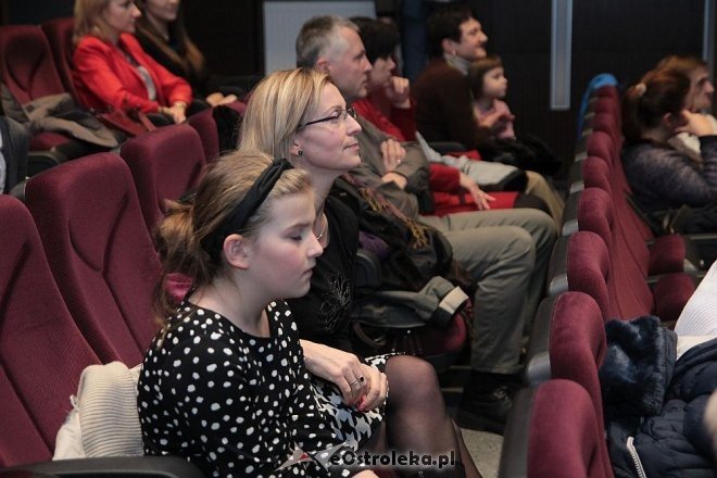 „Gwiazdkowy Anioł”: uroczyste rozstrzygnięcie konkursu i wręczenie nagród [15.2012.2015] - zdjęcie #28 - eOstroleka.pl