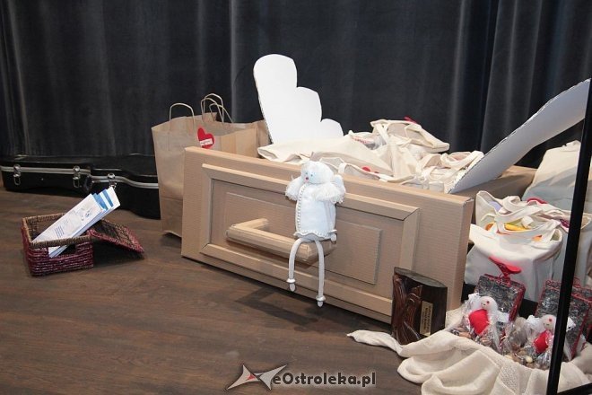 „Gwiazdkowy Anioł”: uroczyste rozstrzygnięcie konkursu i wręczenie nagród [15.2012.2015] - zdjęcie #16 - eOstroleka.pl