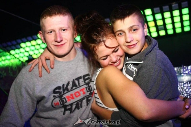 DJ Hazel i Clubbasse w Clubie Ibiza Zalesie [15.12.2015] - zdjęcie #52 - eOstroleka.pl