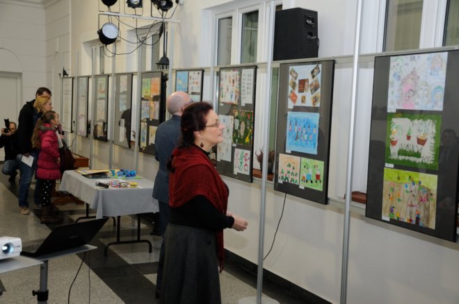Finisaż wystawy kolekcjonerskiej w Muzeum Kultury Kurpiowskiej [17.12.2015] - zdjęcie #1 - eOstroleka.pl