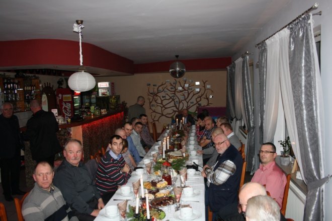Spotkanie wigilijne z PZW Narew koło nr 38 [19.12.2015] - zdjęcie #5 - eOstroleka.pl
