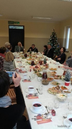 Opłatkowe spotkania w Piaseczni i Tatarach [21.12.2015] - zdjęcie #8 - eOstroleka.pl