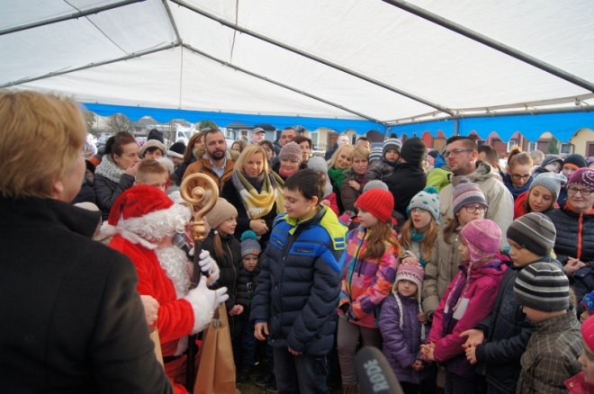 Spotkanie z Mikołajem w Olszewo-Borkach [21.12.2015] - zdjęcie #45 - eOstroleka.pl