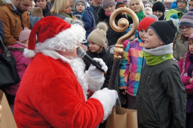 Spotkanie z Mikołajem w Olszewo-Borkach [21.12.2015] - zdjęcie #115 - eOstroleka.pl
