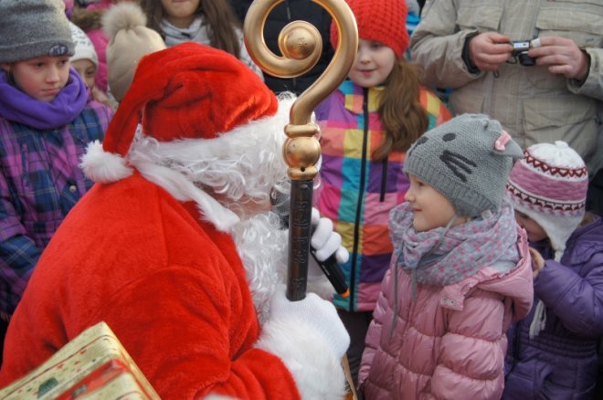 Spotkanie z Mikołajem w Olszewo-Borkach [21.12.2015] - zdjęcie #82 - eOstroleka.pl