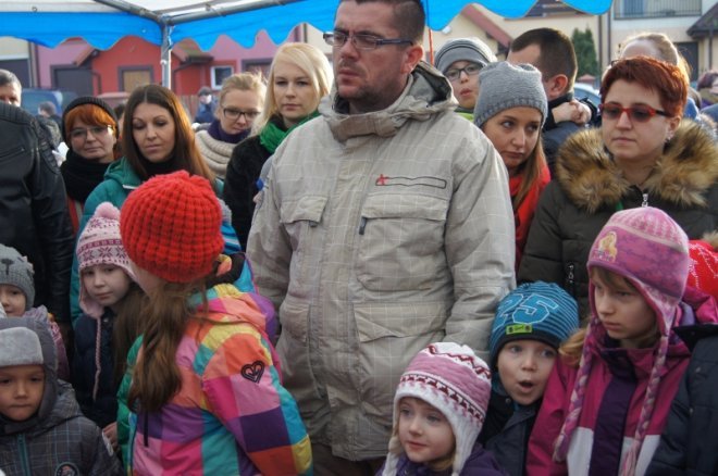 Spotkanie z Mikołajem w Olszewo-Borkach [21.12.2015] - zdjęcie #84 - eOstroleka.pl