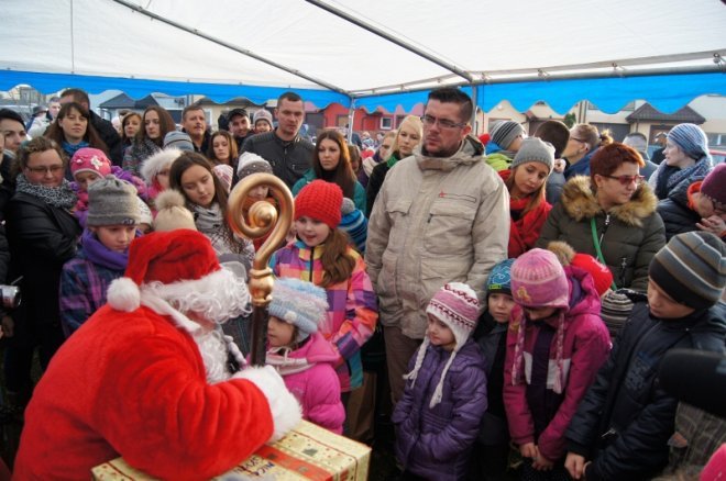 Spotkanie z Mikołajem w Olszewo-Borkach [21.12.2015] - zdjęcie #83 - eOstroleka.pl
