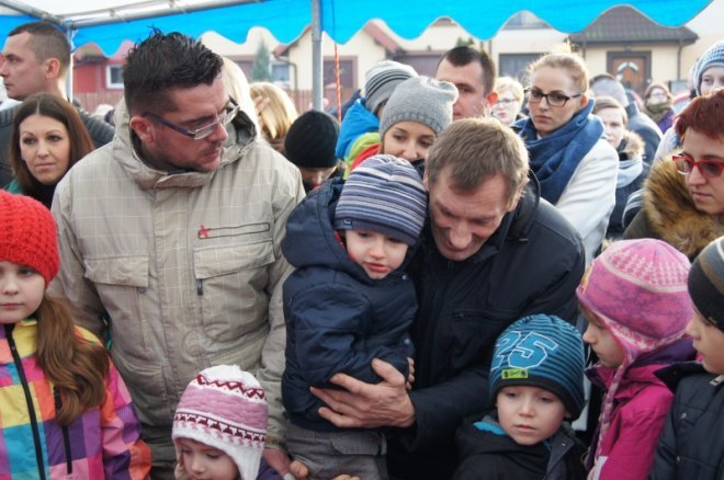 Spotkanie z Mikołajem w Olszewo-Borkach [21.12.2015] - zdjęcie #81 - eOstroleka.pl