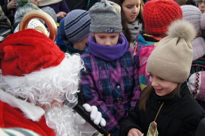 Spotkanie z Mikołajem w Olszewo-Borkach [21.12.2015] - zdjęcie #73 - eOstroleka.pl