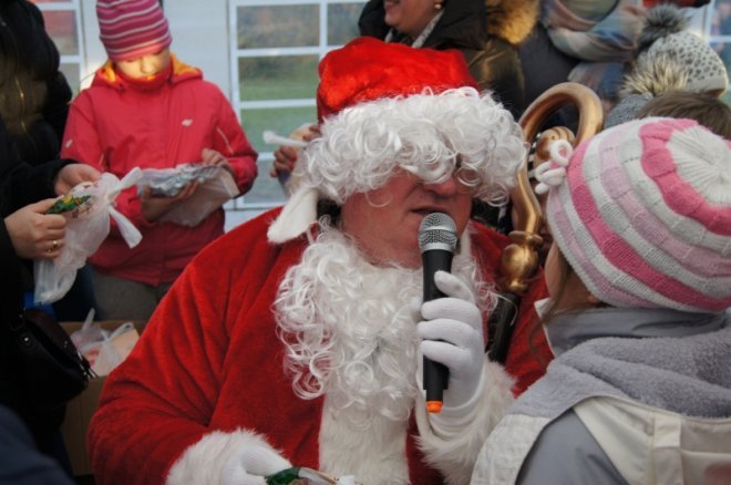 Spotkanie z Mikołajem w Olszewo-Borkach [21.12.2015] - zdjęcie #68 - eOstroleka.pl