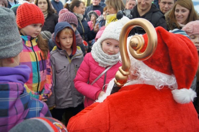 Spotkanie z Mikołajem w Olszewo-Borkach [21.12.2015] - zdjęcie #42 - eOstroleka.pl