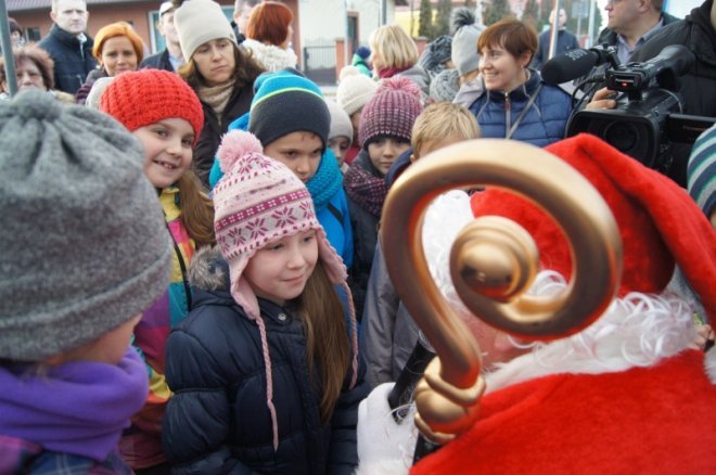 Spotkanie z Mikołajem w Olszewo-Borkach [21.12.2015] - zdjęcie #33 - eOstroleka.pl