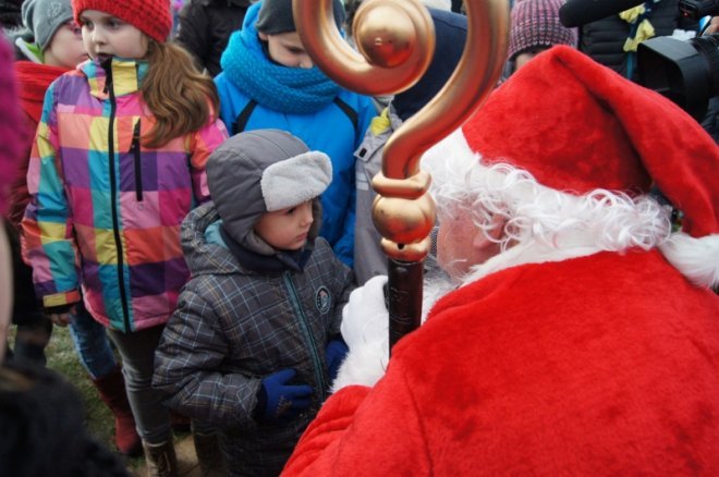Spotkanie z Mikołajem w Olszewo-Borkach [21.12.2015] - zdjęcie #22 - eOstroleka.pl