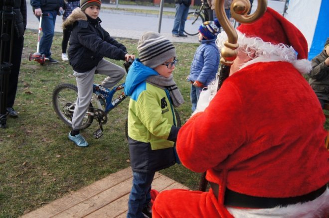 Spotkanie z Mikołajem w Olszewo-Borkach [21.12.2015] - zdjęcie #5 - eOstroleka.pl