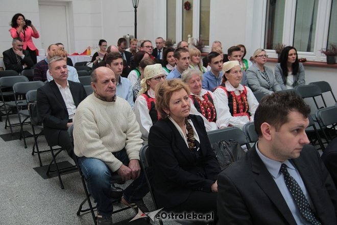 Budżet powiatu ostrołęckiego uchwalony. Radni byli jednogłośni [22.12.2015] - zdjęcie #5 - eOstroleka.pl