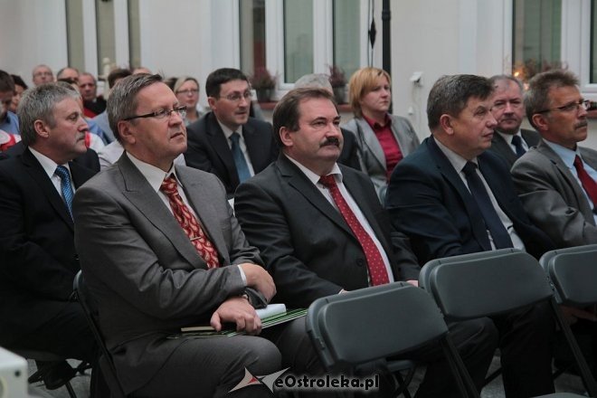 Budżet powiatu ostrołęckiego uchwalony. Radni byli jednogłośni [22.12.2015] - zdjęcie #11 - eOstroleka.pl