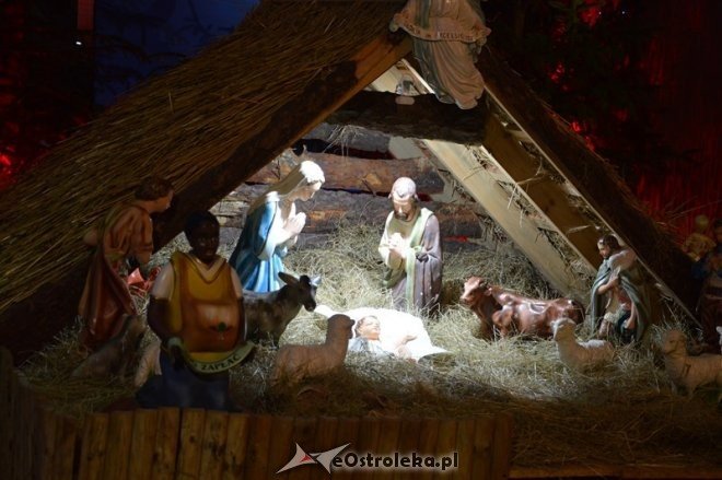Szopki bożonarodzeniowe w ostrołęckich parafiach [25.12.2015] - zdjęcie #4 - eOstroleka.pl