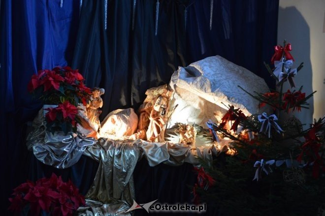 Szopki bożonarodzeniowe w ostrołęckich parafiach [25.12.2015] - zdjęcie #12 - eOstroleka.pl
