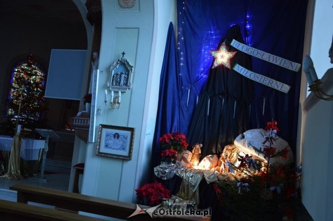 Szopki bożonarodzeniowe w ostrołęckich parafiach [25.12.2015] - zdjęcie #14 - eOstroleka.pl
