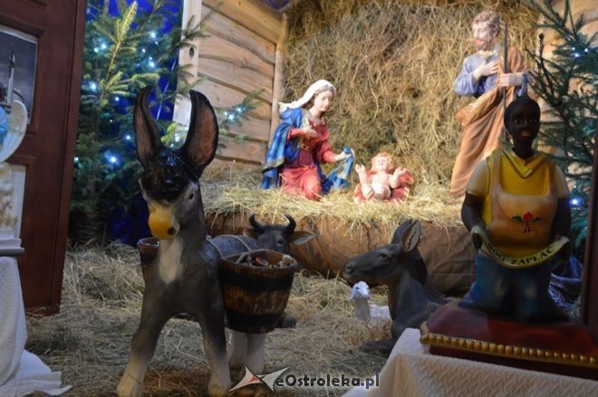 Szopki bożonarodzeniowe w ostrołęckich parafiach [25.12.2015] - zdjęcie #29 - eOstroleka.pl