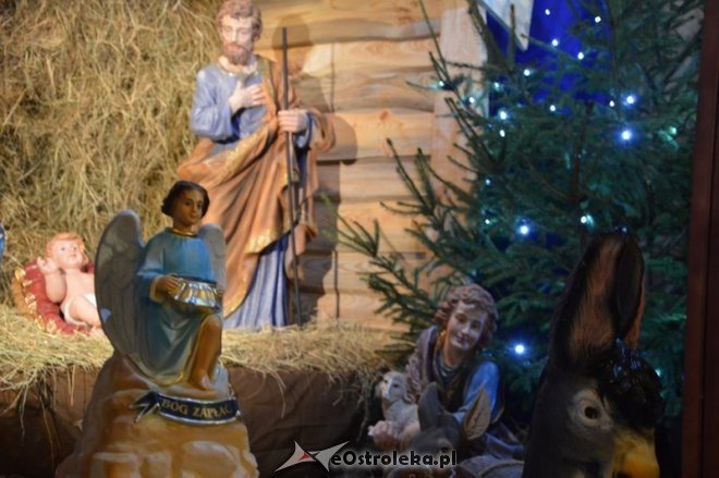 Szopki bożonarodzeniowe w ostrołęckich parafiach [25.12.2015] - zdjęcie #34 - eOstroleka.pl