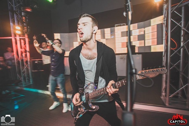 Mega gwiazdy disco polo w Clubie Capitol Sypniewo [27.12.2015] - zdjęcie #100 - eOstroleka.pl