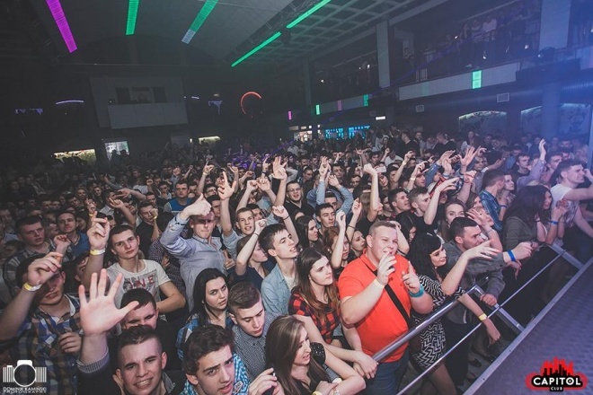 Mega gwiazdy disco polo w Clubie Capitol Sypniewo [27.12.2015] - zdjęcie #82 - eOstroleka.pl