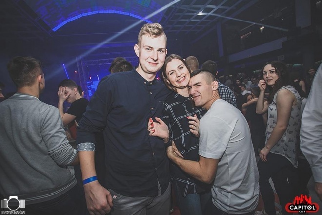 Mega gwiazdy disco polo w Clubie Capitol Sypniewo [27.12.2015] - zdjęcie #142 - eOstroleka.pl