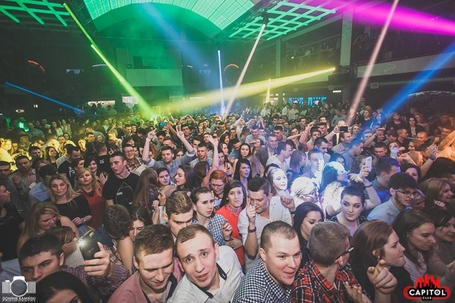 Mega gwiazdy disco polo w Clubie Capitol Sypniewo [27.12.2015] - zdjęcie #143 - eOstroleka.pl