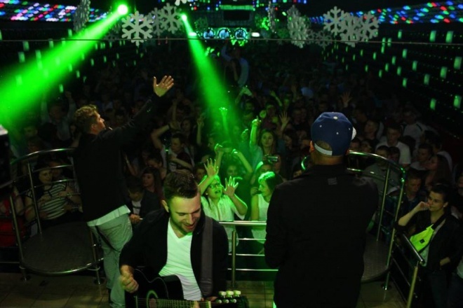 Święta z Clubem Ibiza: Zagrali m.in. Taito, Markus P, Cliver czy Mikro [26.12.2015] - zdjęcie #16 - eOstroleka.pl