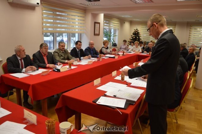 Sesja Rady Gminy Olszewo-Borki [30.12.2015] - zdjęcie #42 - eOstroleka.pl