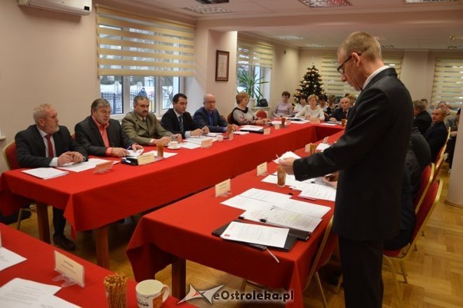 Sesja Rady Gminy Olszewo-Borki [30.12.2015] - zdjęcie #12 - eOstroleka.pl