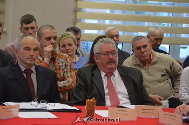 Sesja Rady Gminy Olszewo-Borki [30.12.2015] - zdjęcie #4 - eOstroleka.pl