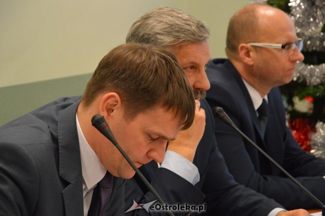 Sesja Rady Miasta Ostrołęki [30.12.2015] - zdjęcie #41 - eOstroleka.pl