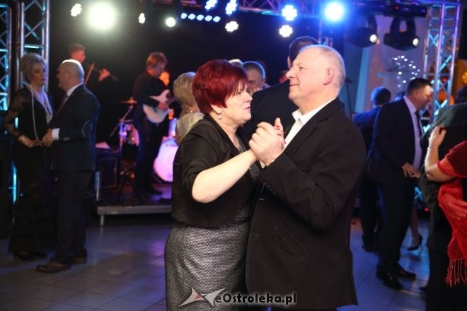 Bal Sylwestrowy w Elbie Bis [31.12.2015] - zdjęcie #10 - eOstroleka.pl
