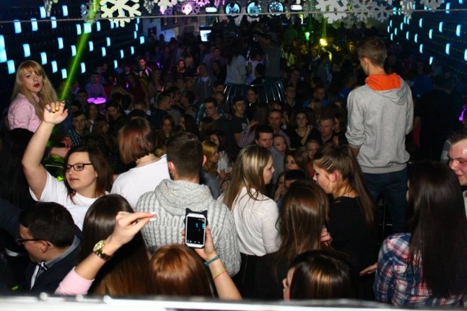 Akcent w Clubie Ibiza Zalesie [02.01.2016] - zdjęcie #167 - eOstroleka.pl