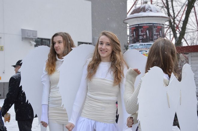 Orszak Trzech Króli przemaszerował ulicami Ostrołęki [06.01.2016] - zdjęcie #147 - eOstroleka.pl