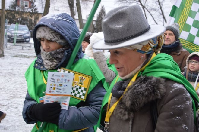 Orszak Trzech Króli przemaszerował ulicami Ostrołęki [06.01.2016] - zdjęcie #40 - eOstroleka.pl