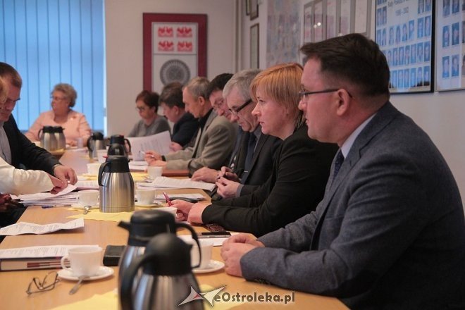 XV sesja Rady Powiatu w Ostrołęce za nami [08.01.2016] - zdjęcie #46 - eOstroleka.pl