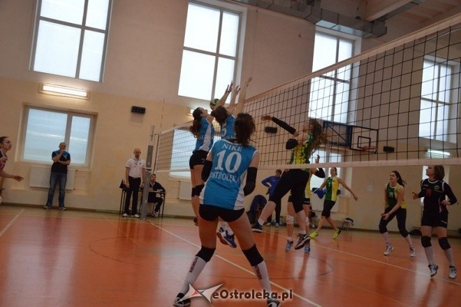 Nike Ostrołęka - Perła Złotokłos [09.01.2015] - zdjęcie #51 - eOstroleka.pl