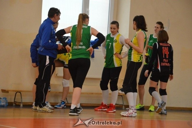 Nike Ostrołęka - Perła Złotokłos [09.01.2015] - zdjęcie #33 - eOstroleka.pl