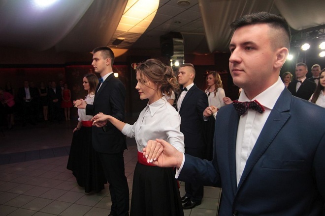 Bal Studniówkowy w Zespole Szkół Zawodowych nr 3 [09.01.2016] - zdjęcie #286 - eOstroleka.pl
