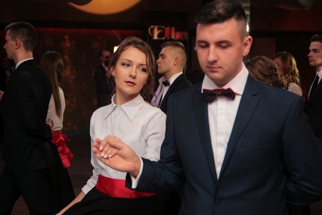Bal Studniówkowy w Zespole Szkół Zawodowych nr 3 [09.01.2016] - zdjęcie #283 - eOstroleka.pl