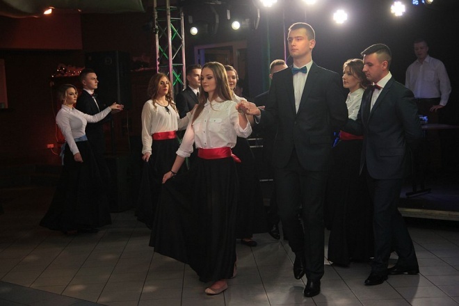 Bal Studniówkowy w Zespole Szkół Zawodowych nr 3 [09.01.2016] - zdjęcie #282 - eOstroleka.pl